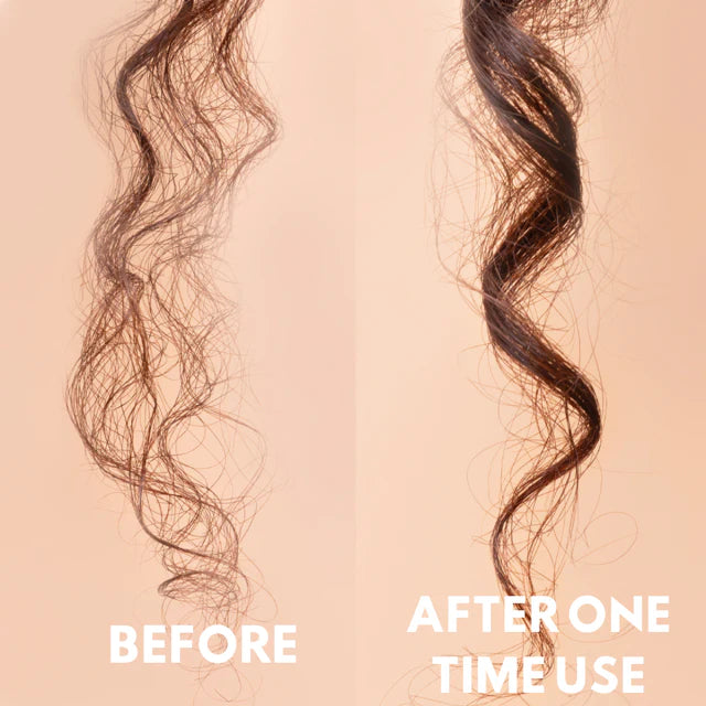 Voor en na resultaat van Pretty Curly Girl Damage Repair Spray toont zichtbaar herstel van droge krullen na één keer gebruik.