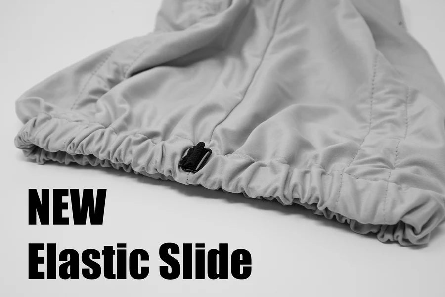 Scrunch It Breathe Grijs met nieuwe elastische sluiting, ideaal voor CG-methodes en het veilig fixeren van krullen tijdens het drogen.