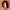 Vrouw met krullend haar toont Innersense - I Create Definition haarmousse, perfect voor natuurlijke krulverzorging en styling.